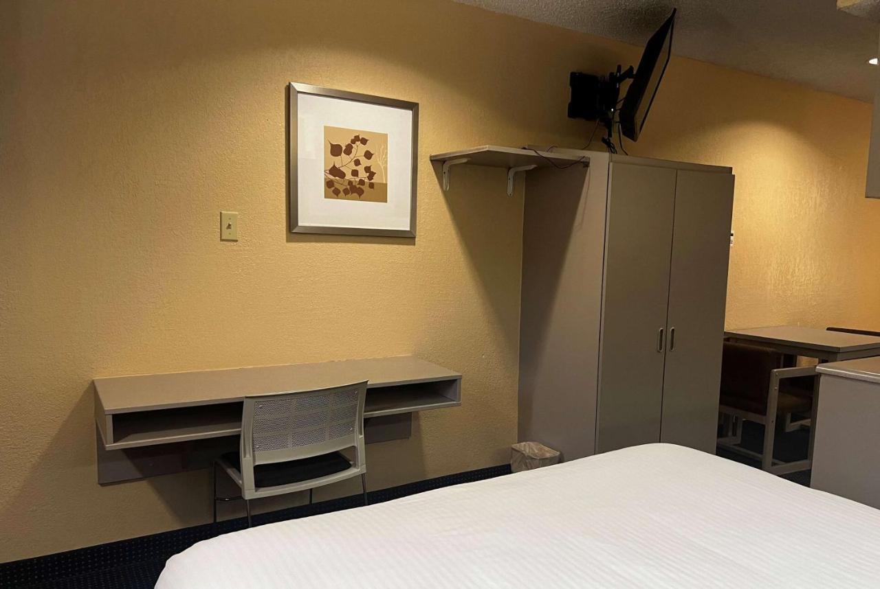 Microtel Inn & Suites By Wyndham Houston/Webster/Nasa/Clearlake Nassau Bay Eksteriør bilde