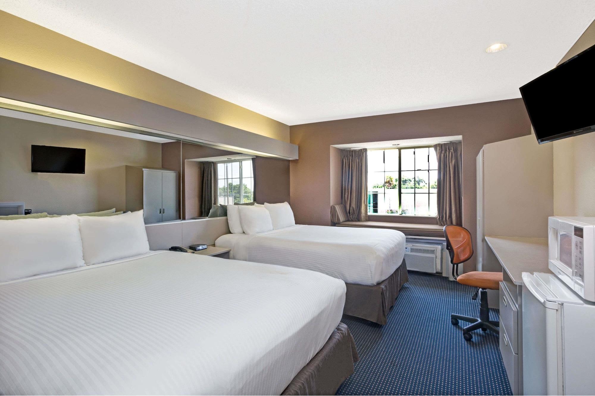 Microtel Inn & Suites By Wyndham Houston/Webster/Nasa/Clearlake Nassau Bay Eksteriør bilde
